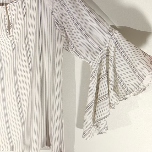 Ivanka Trump Gray and White Ruffled Blouse with Mandarin Collar - Picture 4 of 13